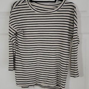 MALIBU tee t-shirt Banana Republic size xs/tp
